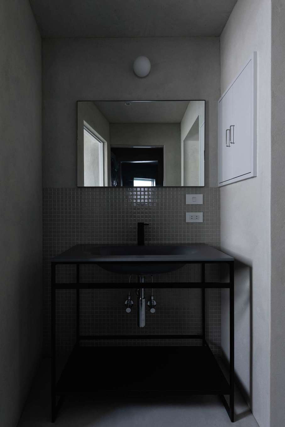 建杜 KENT（大栄工業）【デザイン住宅、高級住宅、平屋】インテリアのメインカラーと統一して、洗面台もシンプルに