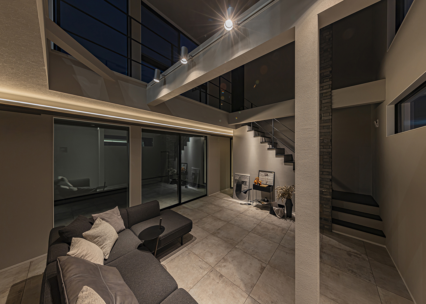 ARRCH アーチ【デザイン住宅、高級住宅、建築家】照明演出でバーのように瀟洒な空間が実現