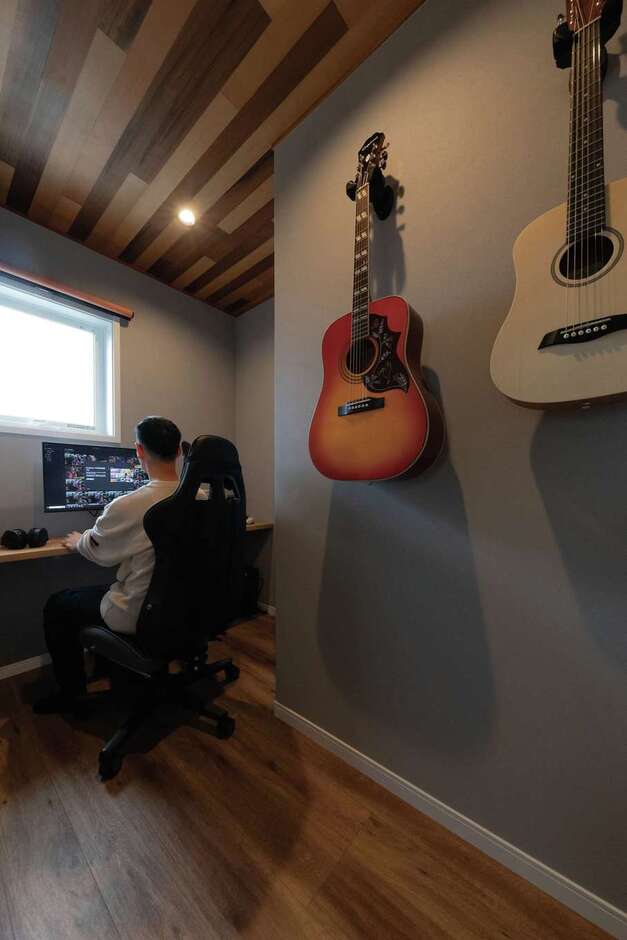 2階に設けたご主人念願の書斎