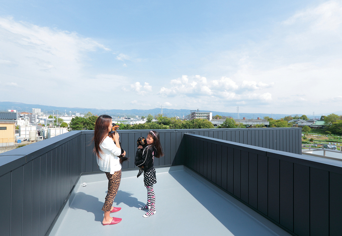 屋上はご主人のリクエスト。いずれ人工芝を敷きたいそうだ