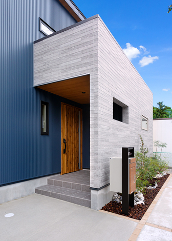 玄関ポーチ、外観