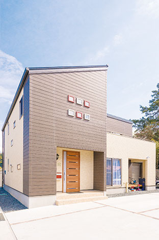 アフターホーム【1000万円台、子育て、間取り】いくつかのパーツを組み合わせたような、個性的な外観。デザイン性も機能性も兼ね備えている