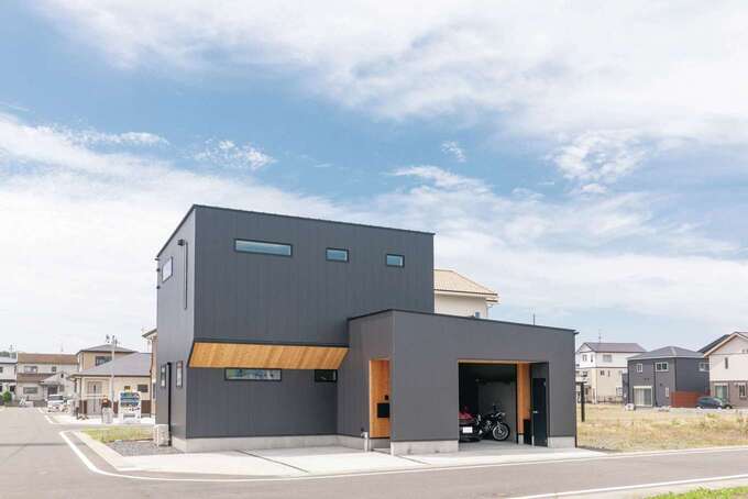 優雅に暮らすガレージハウス