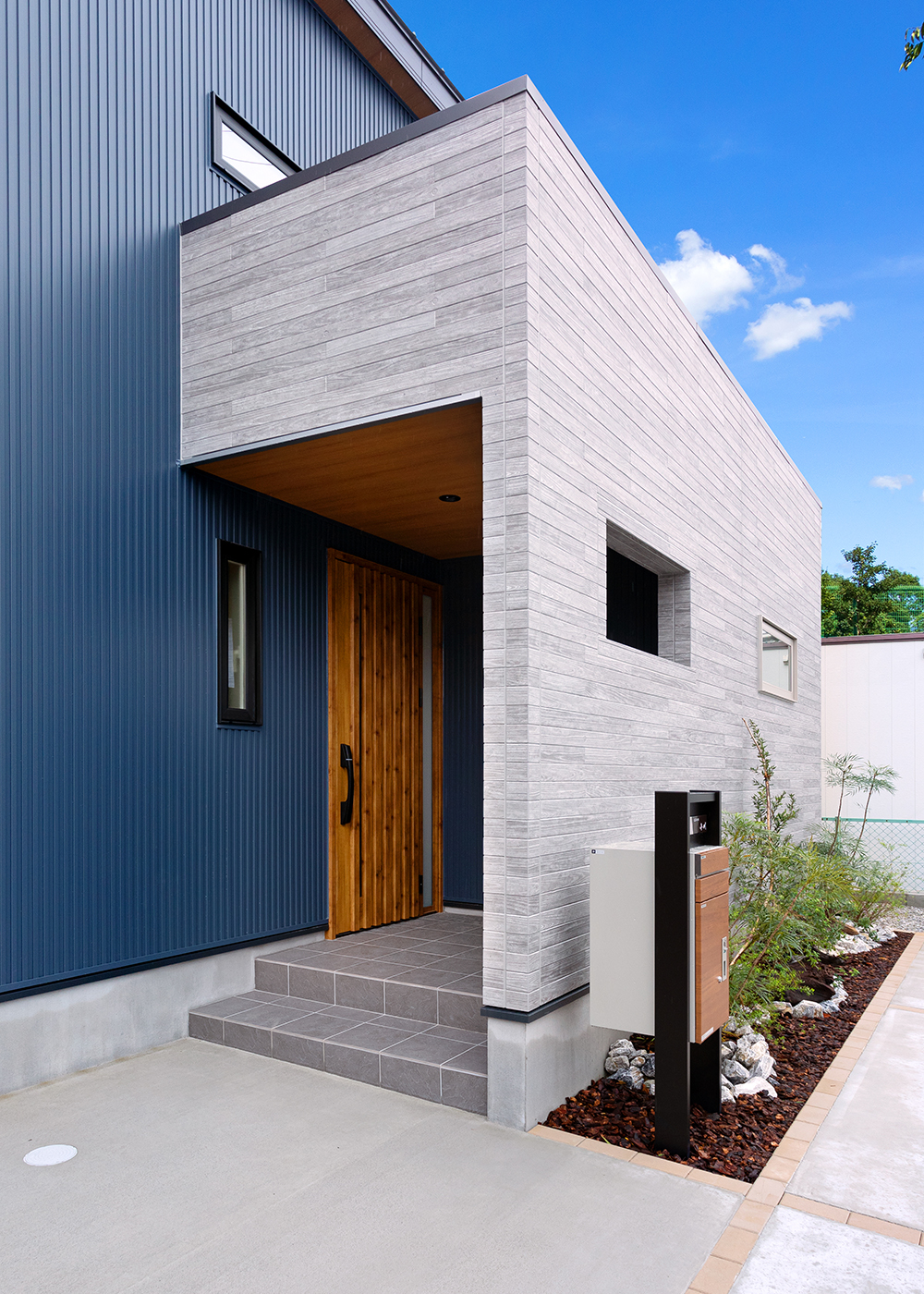 Yamaguchi Design 【省エネ、間取り、平屋】玄関ポーチ、外観