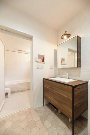 浴室にはスマホも繋げるスピーカーを設置