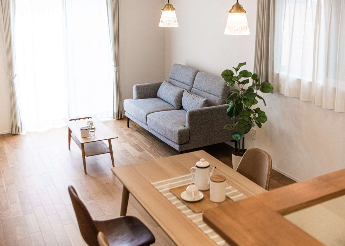 アーキテックス【1000万円台、デザイン住宅、収納力】このモデルハウスは、家具、照明、カーテン、エアコンもすべて付いて販売も行っている