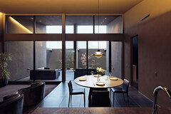 天井高５mの大空間・大開口LDK