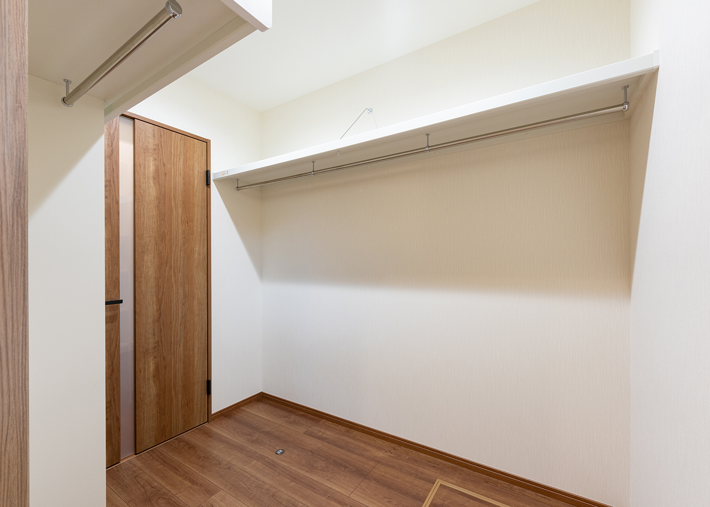 丸宗建設【デザイン住宅、収納力、間取り】寝室内のウォークインクローゼット