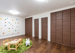 ボルダリングもできる子供部屋