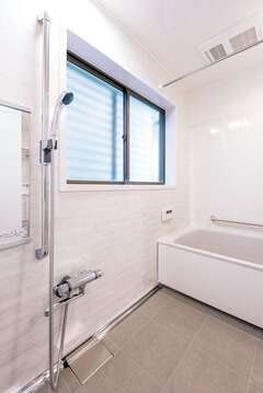 お風呂の位置・広さは変えず、サイズに合わせてメーカーにオーダーした