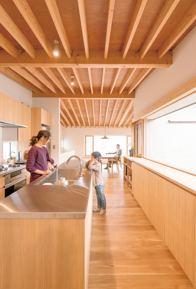 irohaco（アヴァンス）【デザイン住宅、子育て、間取り】アイランドキッチンを選んだら、使い勝手がよくて料理が楽しくなった