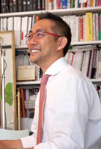 中根 康晴