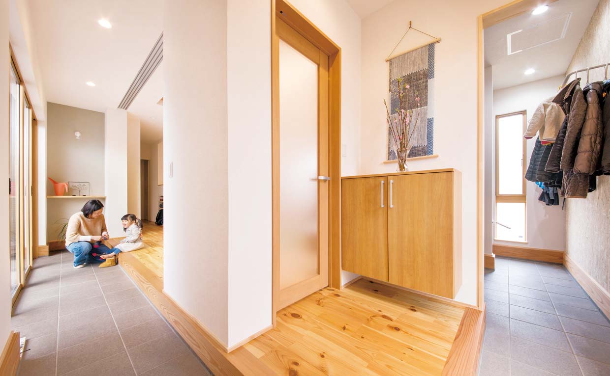 土間収納のアイデアは無限大
自分たちの暮らしに合ったスタイルを見つけて