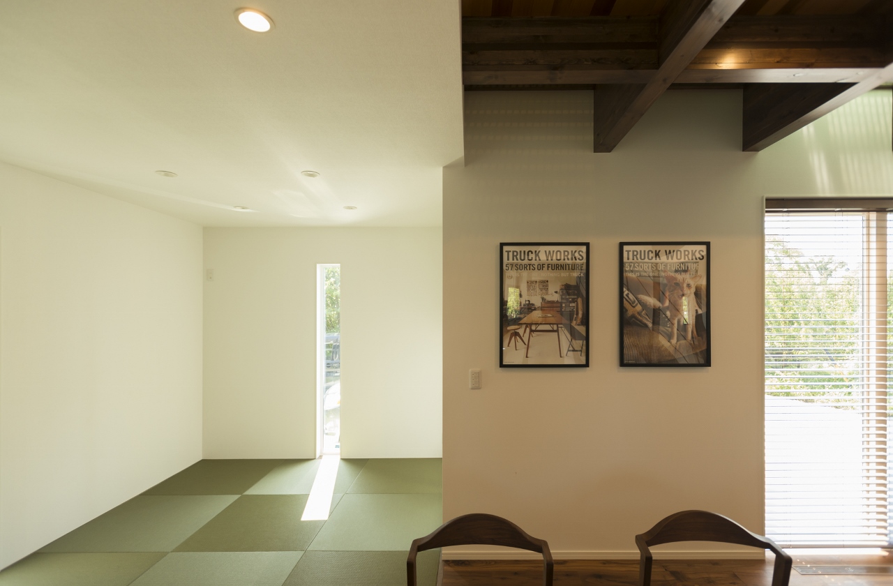 SEIEN ARCHITECT【デザイン住宅、趣味、建築家】ときにはご主人も加わって、タペストリーなどインテリアアイテムを夫婦で作るという