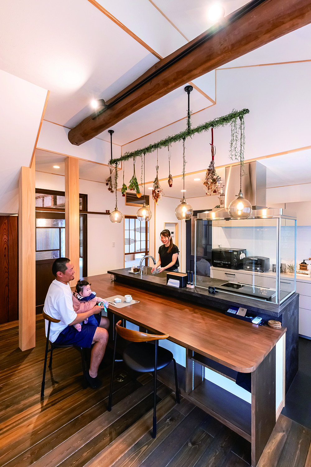 瀧口建設｜おしゃれなカフェ風キッチンは、ビュッフェスタイルも楽しめる