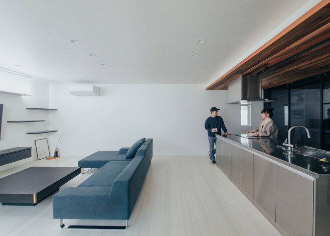 プライバシーと開放感を両立した、中庭のある平屋