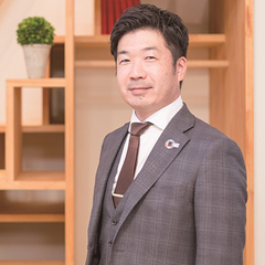 営業本部 春日井展示場店長　小木曽 俊介さん　