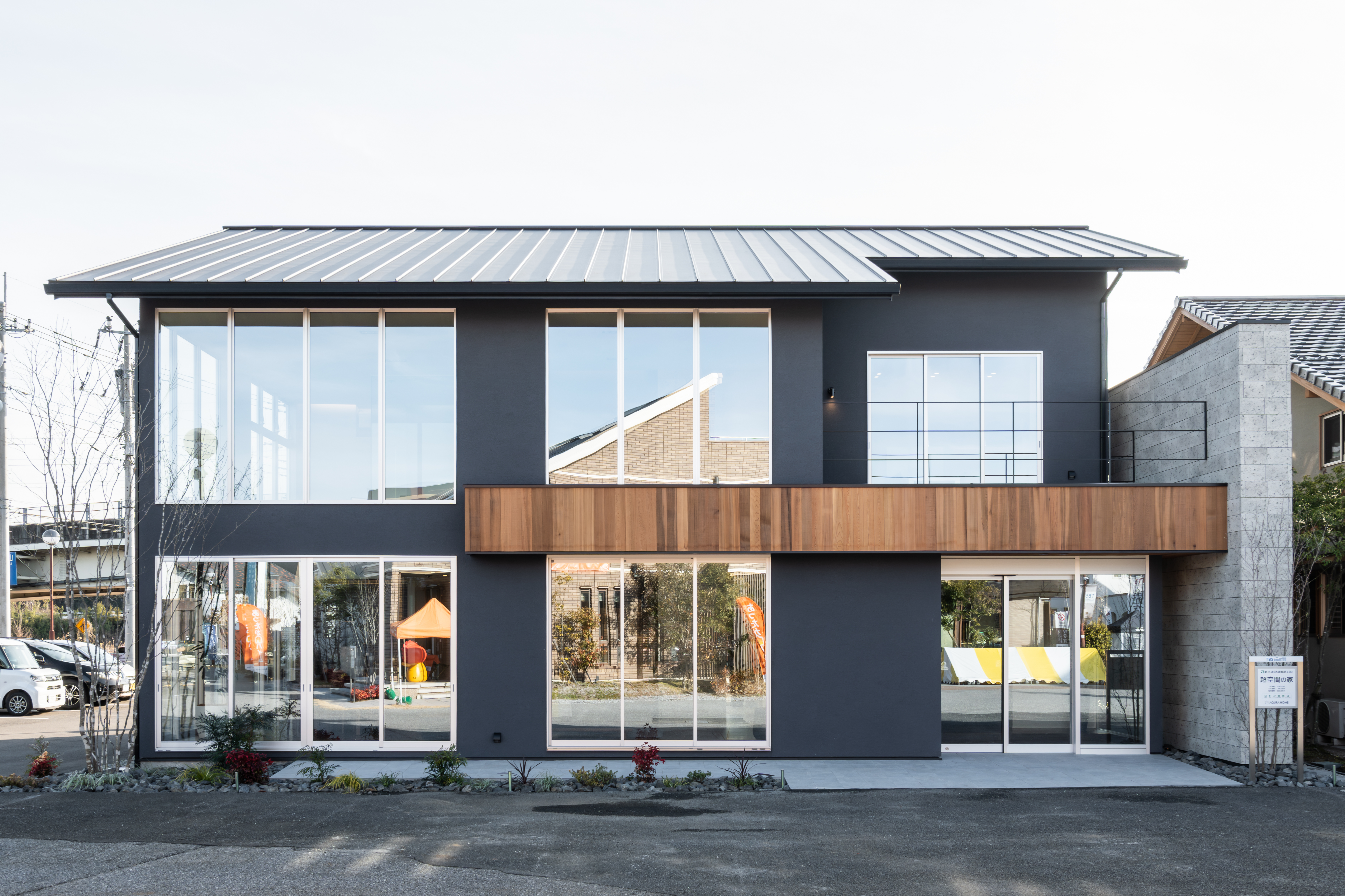 宇都宮インターパーク展示場｜木造住宅の常識を変える「33帖無柱空間」を適正価格で実現