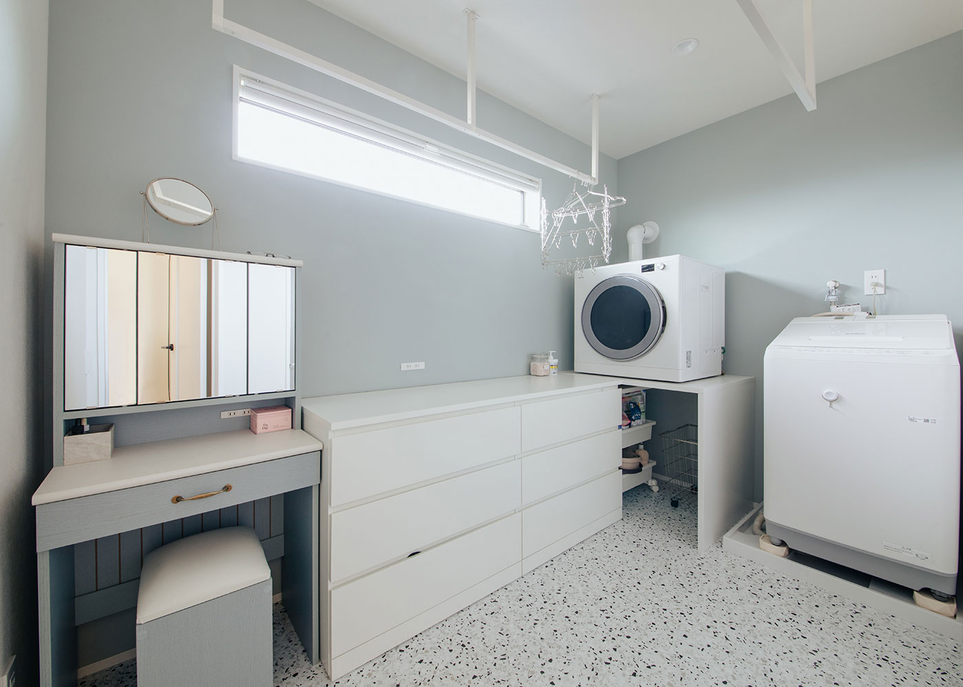 フジモクの家（富士木材）【趣味、自然素材、間取り】水回りは2階にまとめた。洗濯はここで完結