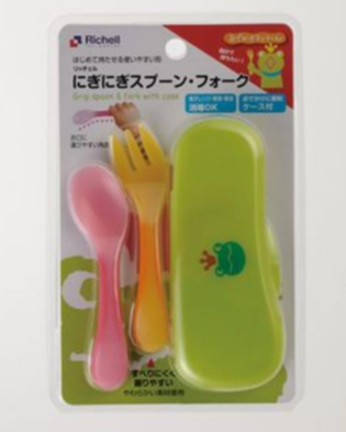 斜めになっているタイプのスプーン,ベビー,フォーク,