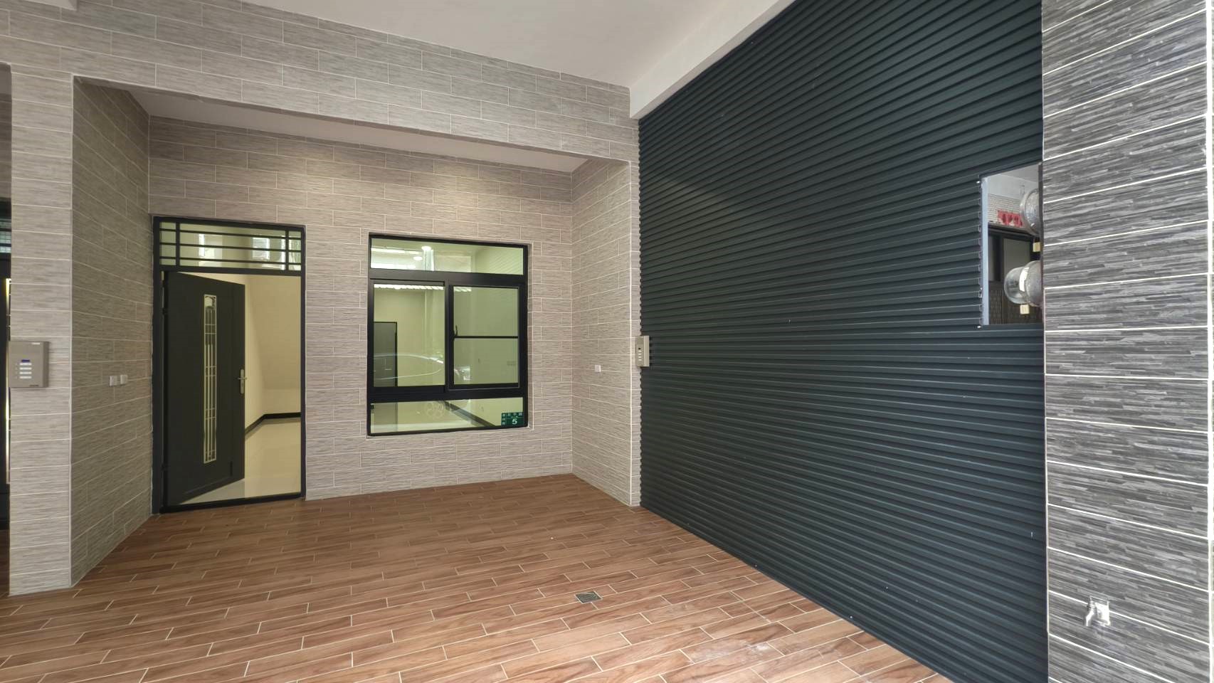 潮州車站全新透天3樓車庫店面住家