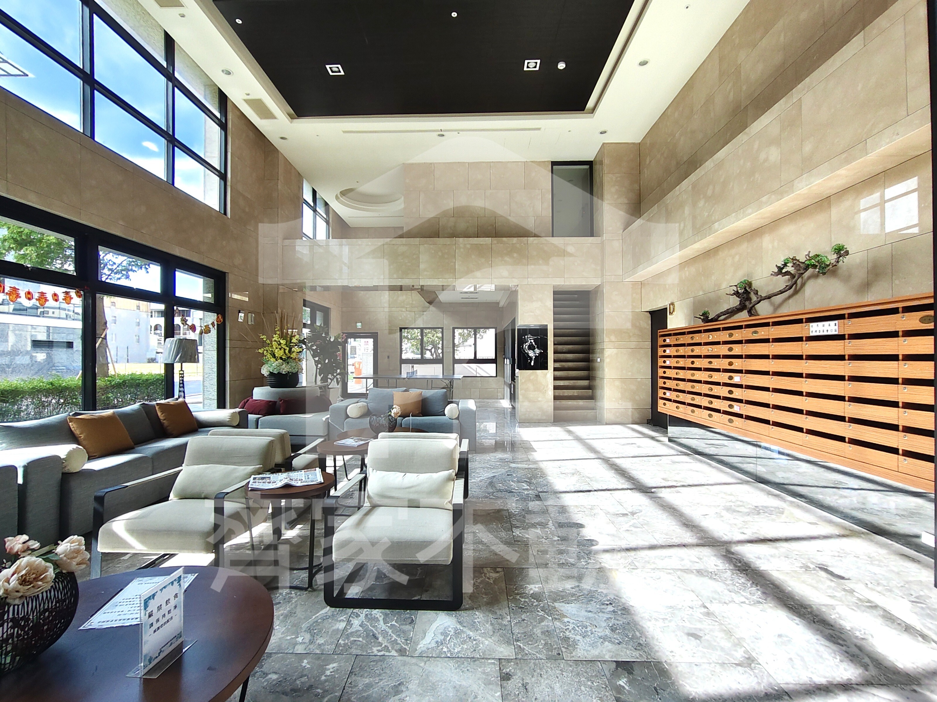 售-三房︱湖美富人區~全聯當鄰居~全戶粉刷拎包住