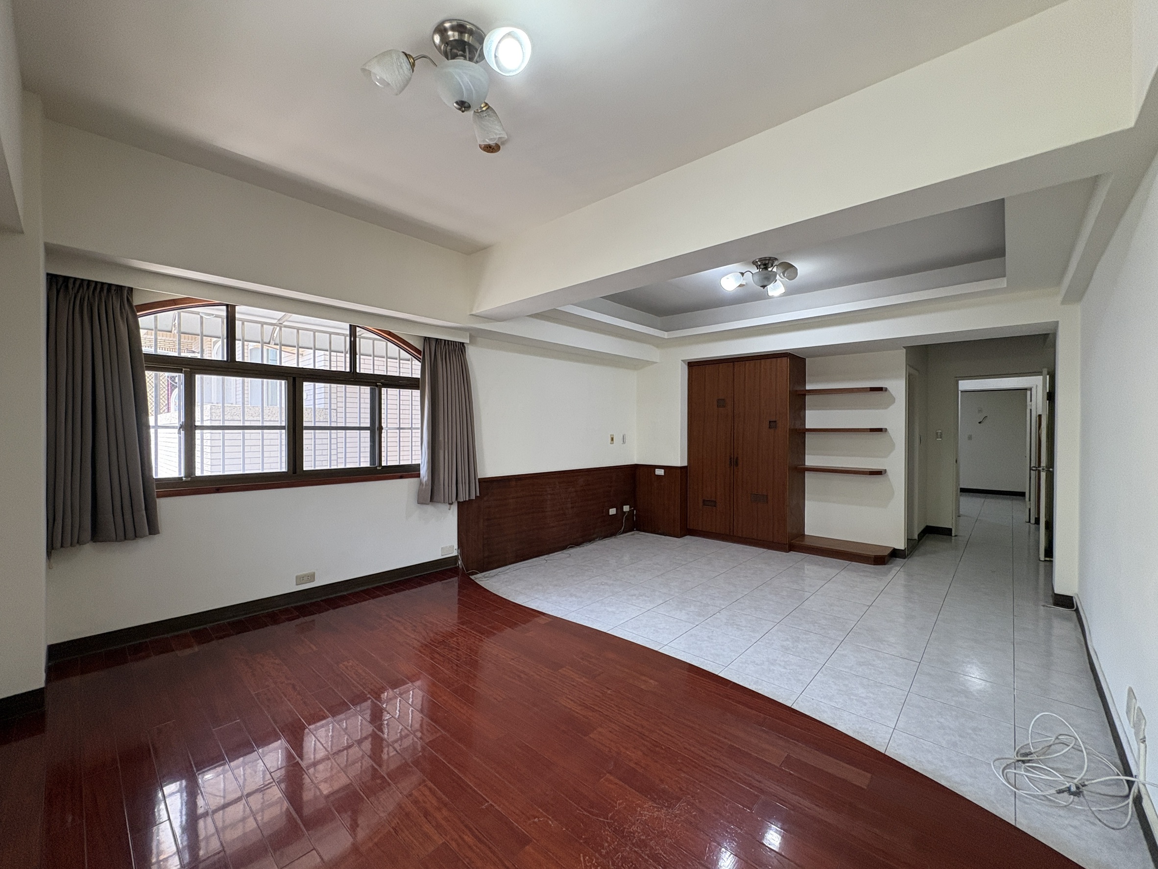 正修科大/澄清湖/文山特區1+2+3邊間店住