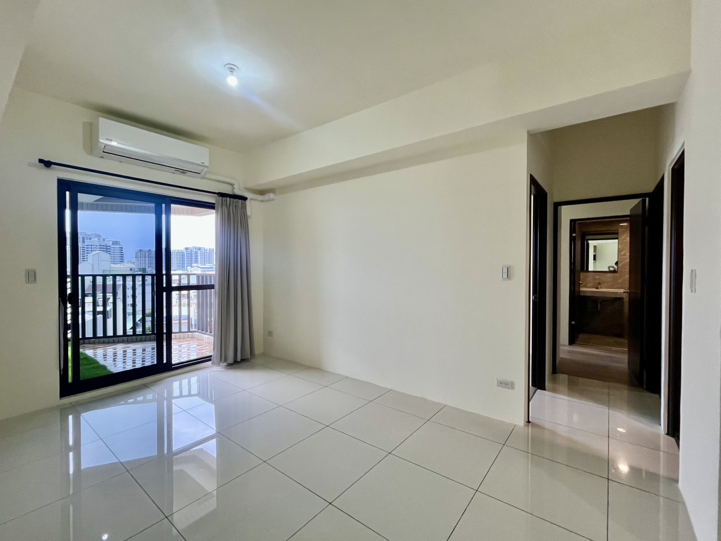 楠梓高大藍田｜微美居-鉑金特區｜精美三房+平車