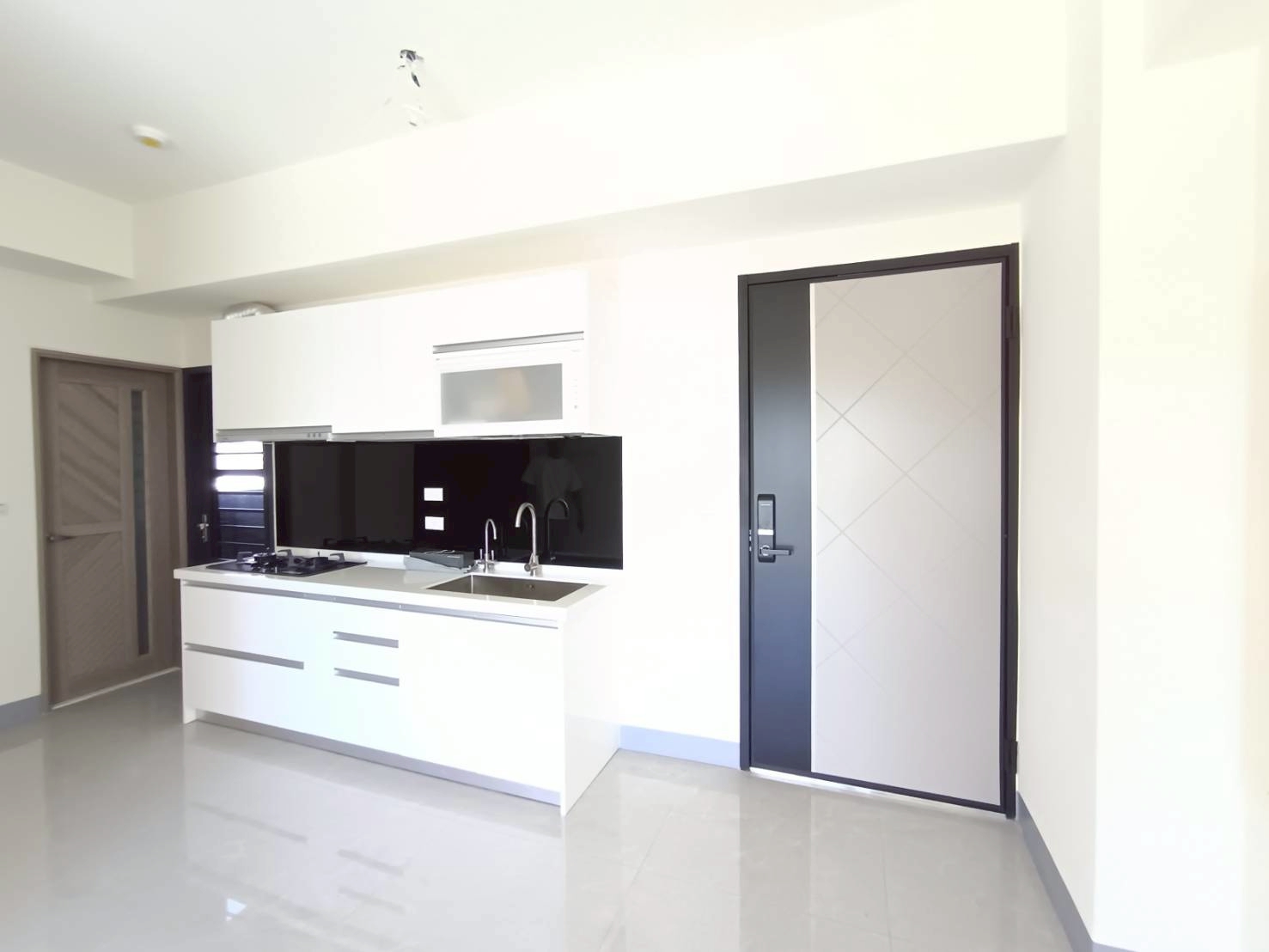 🏡 小家庭首選｜林森路全新2房平車宅 🏡