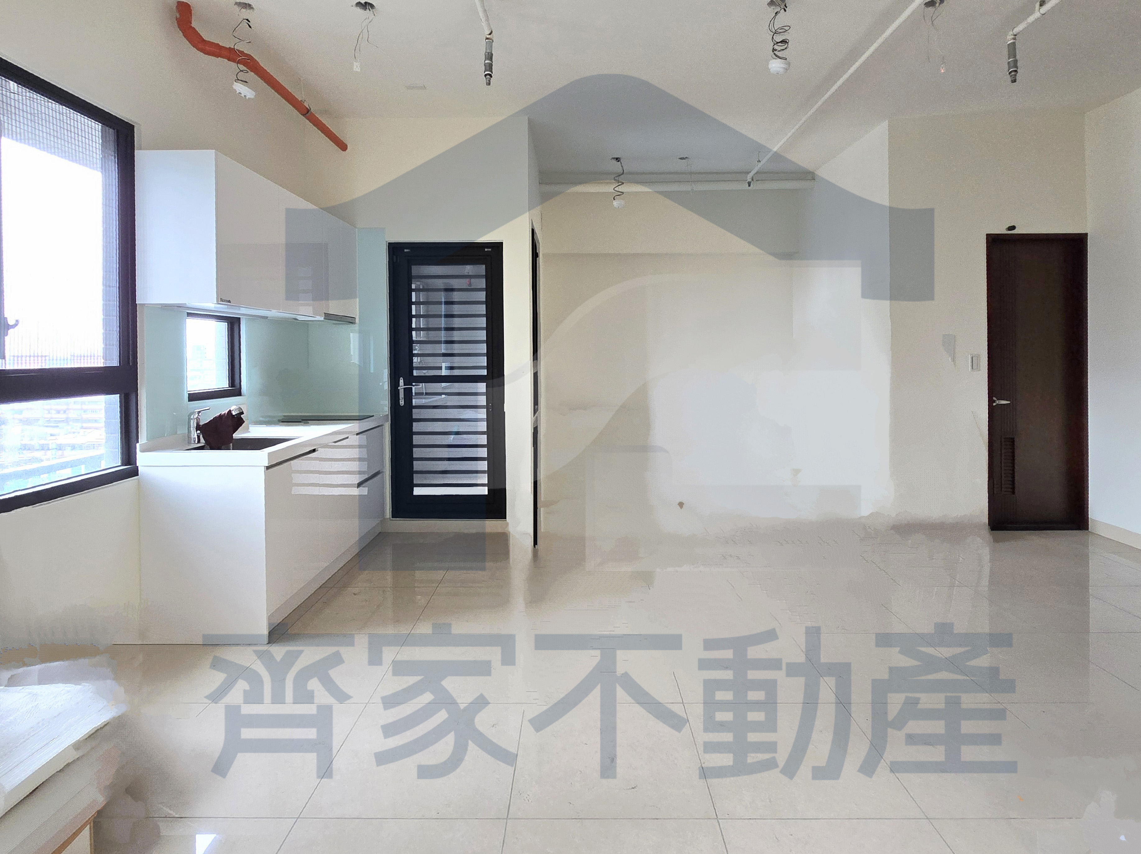 售-一房︱市政大道雙衛無隔間輕齡宅