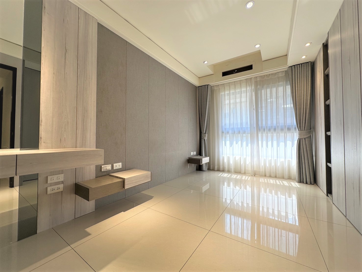 愛河文雄苑漂亮三房平移車位🏠直接入住✔️