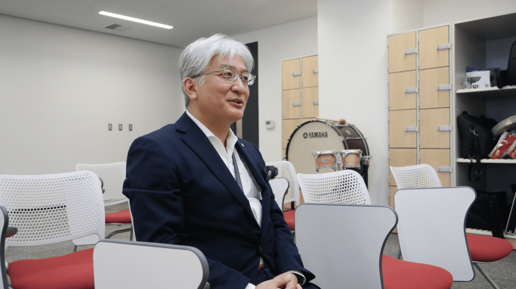 20代〜60代の幅広い年齢層に対応した、簡単に操作できるシステムを構築していただきました。