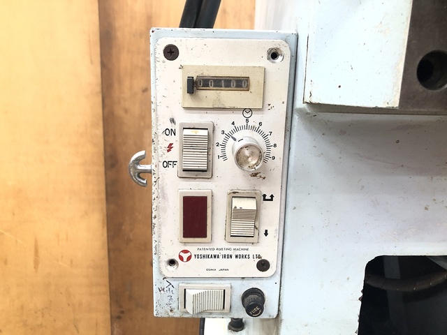 吉川 US-70 カシメ機 の画像 4枚目