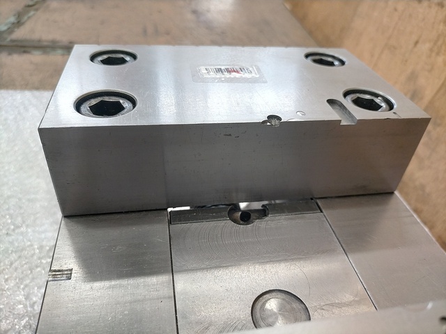 YASDA PRECISION TOOLS YPV-180 Vice Image 5