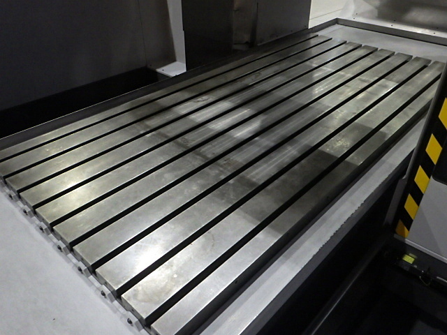 YAMASAKI GIKEN YZ-1121 NC Vertical Milling Machine Image 4