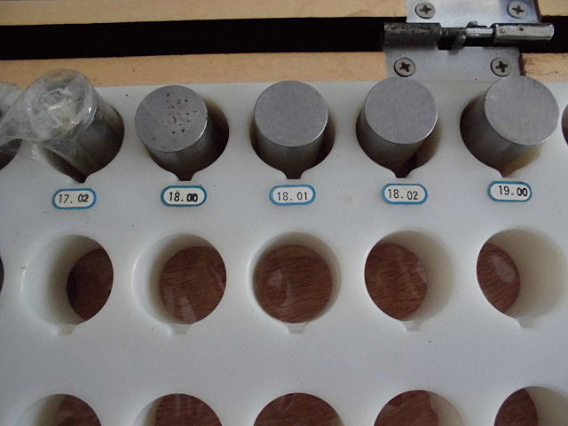 新潟精機  Pin Image 3