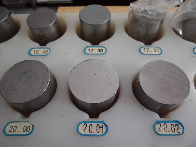 新潟精機  Pin Image 5