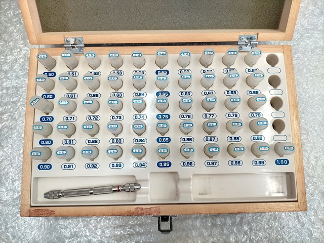 新潟精機 AA-0B Pin Image 1
