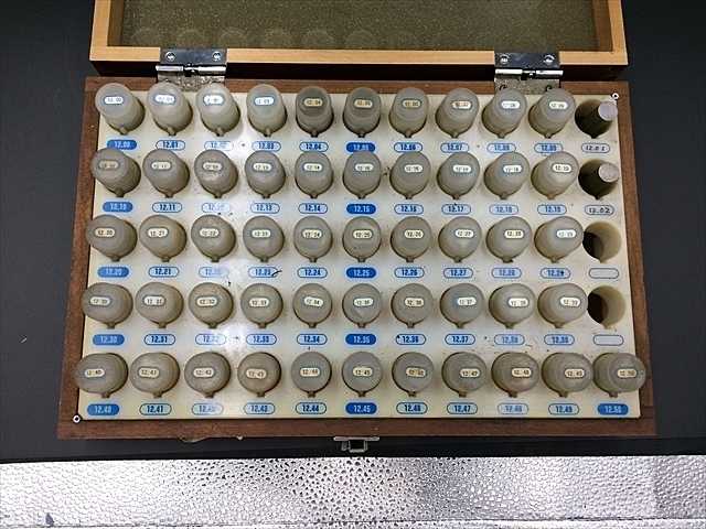 新潟精機 AA-12A Pin Image 1