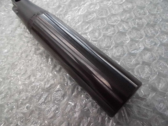 HITACHI ABP20S25 End Mill Image 4