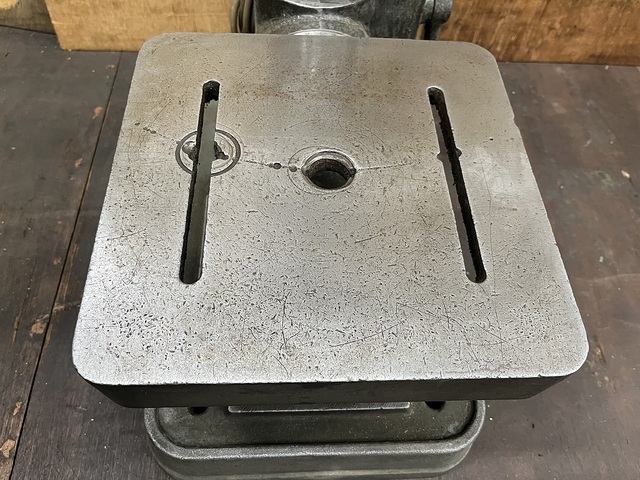 HITACHI B23SB Drilling Machine Image 4