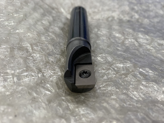 HITACHI MX31160 End Mill Image 3