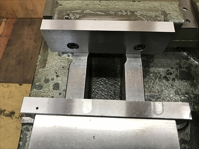 TAKEDA MACHINE TOOLS  Vice Image 5