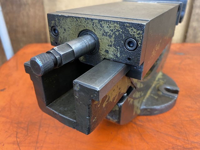 TAKEDA MACHINE TOOLS TK-100HVI Vice Image 8