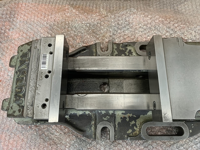 TAKEDA MACHINE TOOLS TK-150 Vice Image 3