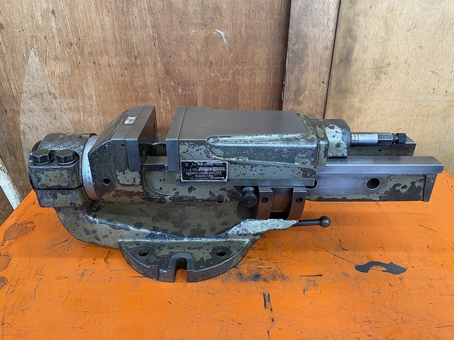 武田機械 TK-150HVUI バイス の画像 1枚目