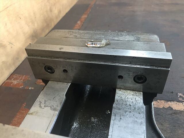 TAKEDA MACHINE TOOLS TK-200HVS Vice Image 3