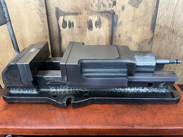 TAKEDA MACHINE TOOLS TK-250HVS Vice Image 1