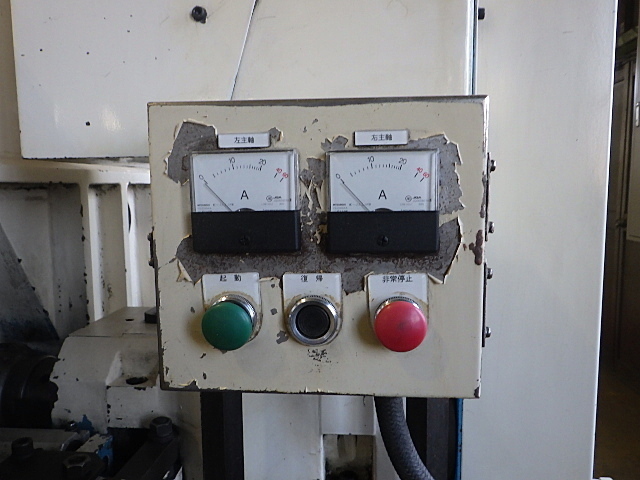 池田工機 IPM-33 両頭フライス盤 の画像 5枚目
