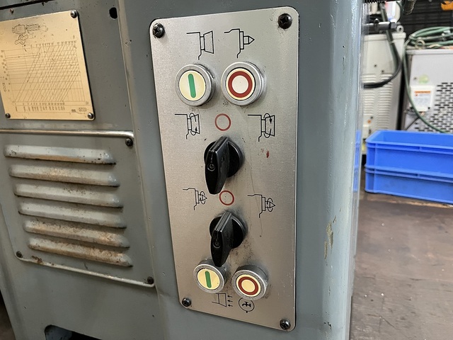MAKINO C-40 Tool Grinder Image 9